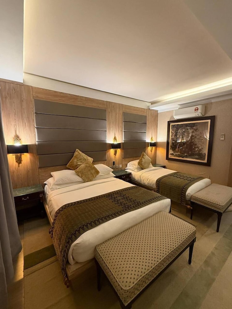 Premium Triple Room