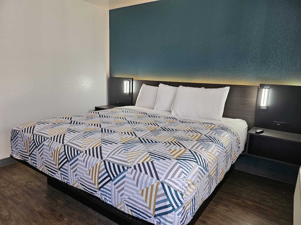 Standard Room, 1 Double Bed, Accessible, Non Smoking