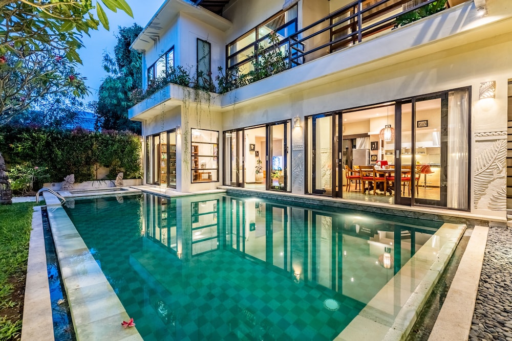 4-Bedroom Villa - Photo 10