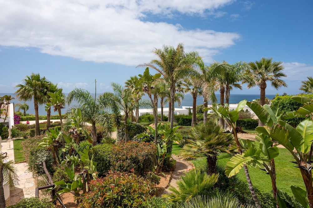 Panoramic Studio, Balcony, Sea View - Photo 17