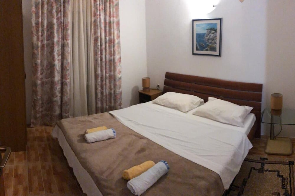Apartment (Zlata - only 50 m from beach - A2(4+2) photo 3