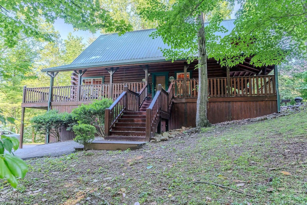 Gatlinburg Getaway - Private Theater Hot Tub, Kuva 23