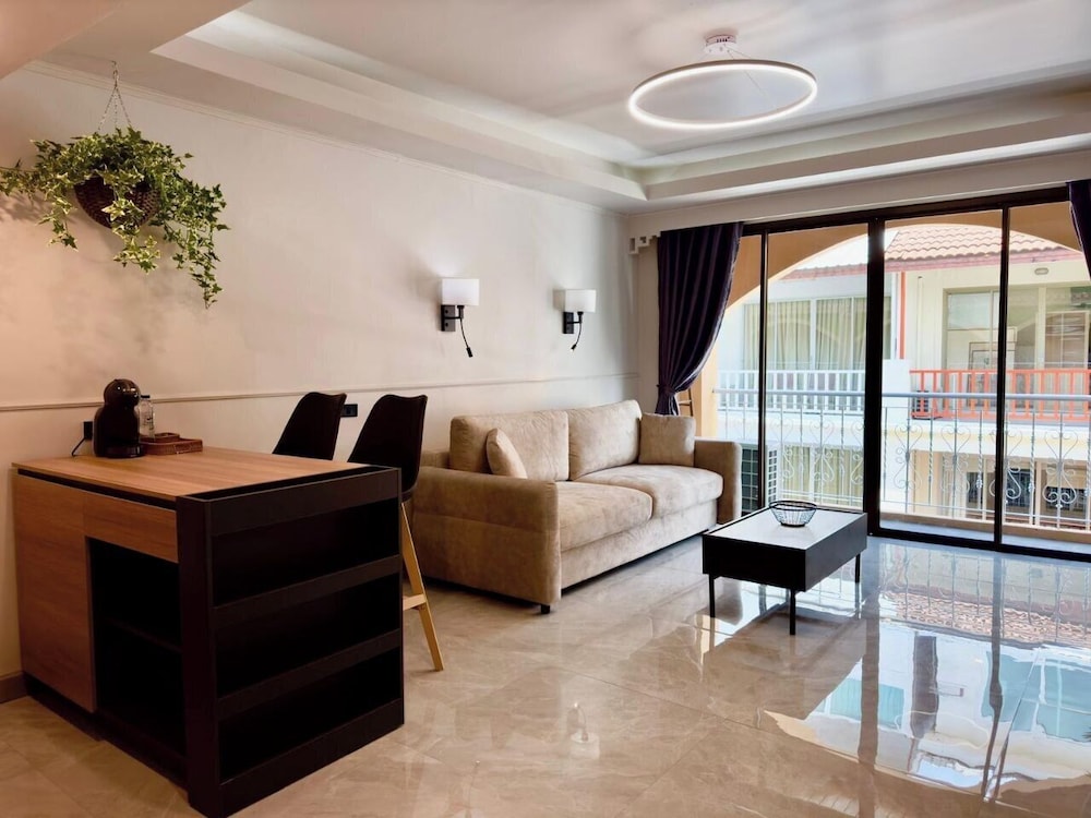 Family Apartment - Photo 4
