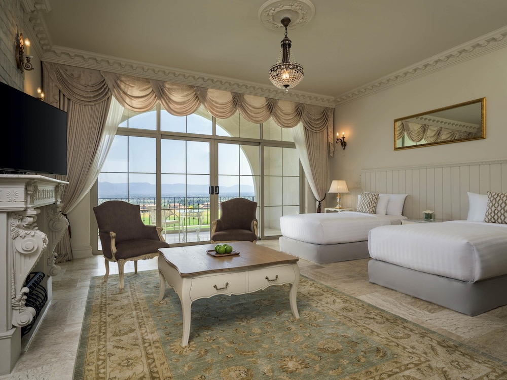 Deluxe Room, 2 Twin Beds photo 3
