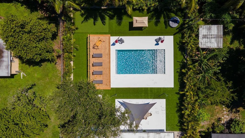 Fresh Luxe Villa w Heated Pool Grill Chill Spots, Billede 37