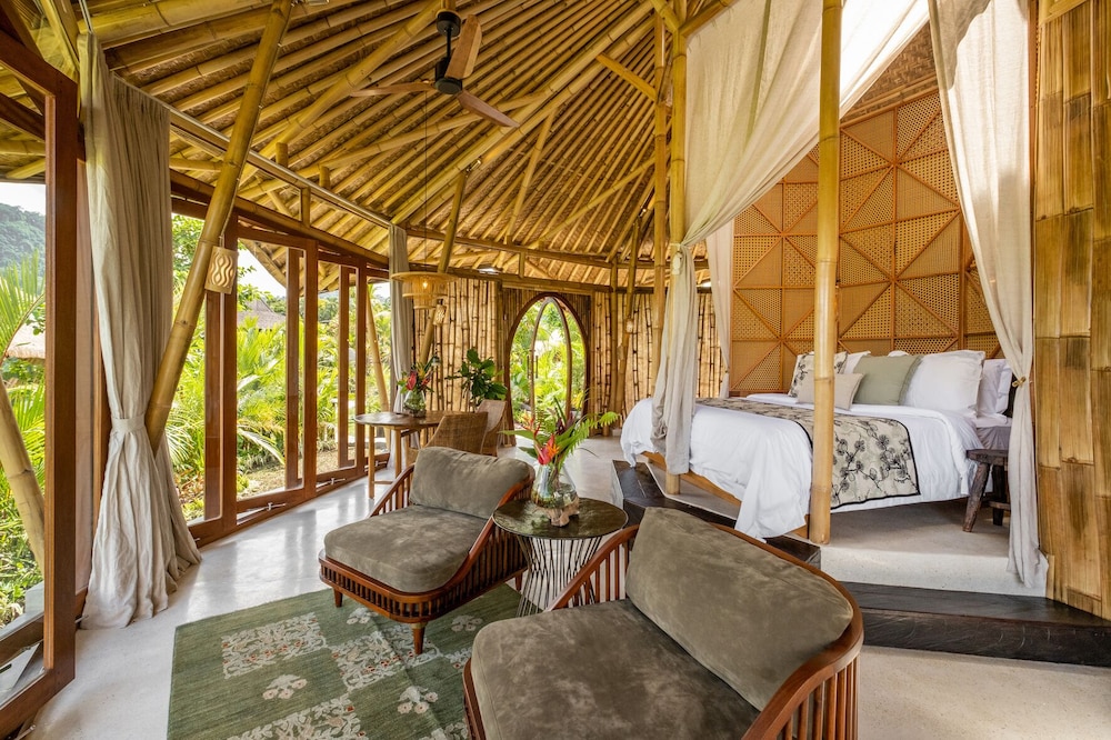 Luxury Villa, 1 King Bed, Private Pool, Hill View