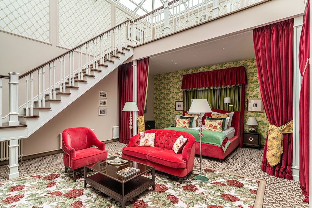 Signature Room, 1 King Bed, Hot Tub photo 1