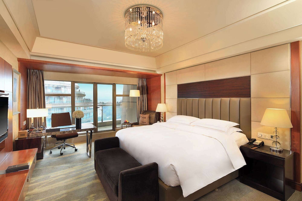 Executive Room, 1 King Bed, Non Smoking - Photo 1