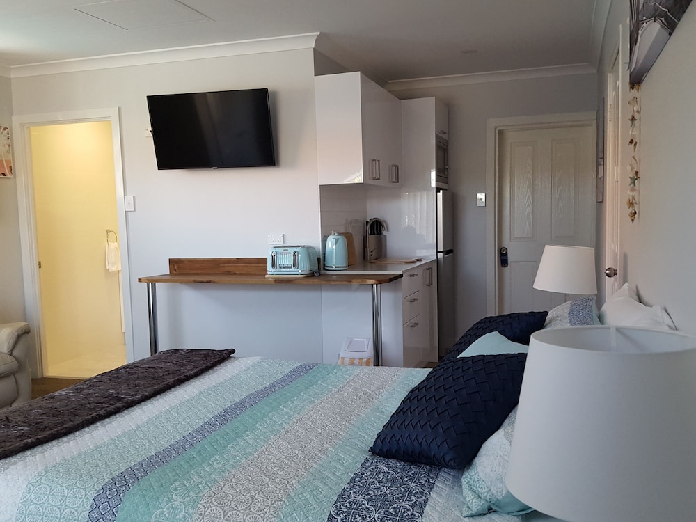Deluxe Studio Suite photo 2