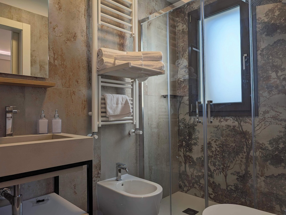 Comfort Double or Twin Room, 1 Double Bed, Private Bathroom, Garden View photo 3