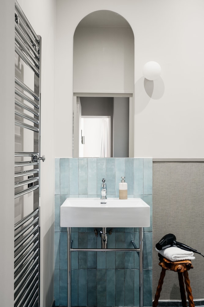 Apartment N°32 : 2-bedroom photo 3
