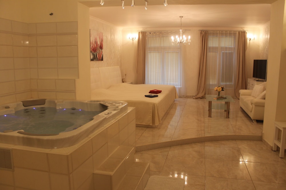Apartment (President Apartment with Wellness) photo 1