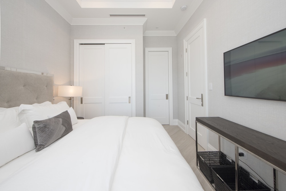 3 Bedroom Penthouse Corner Suite photo 3