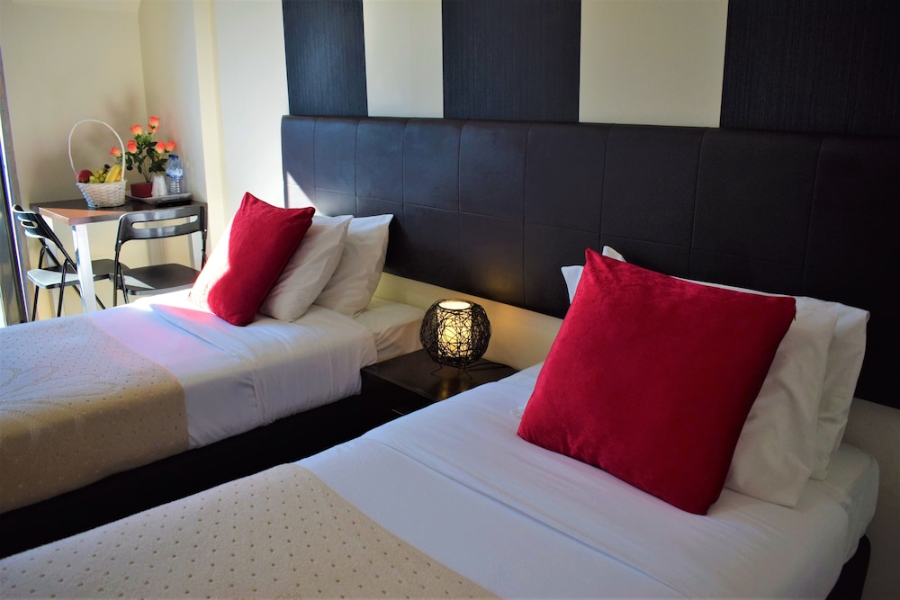 Comfort Twin Room, Shared Bathroom photo 1