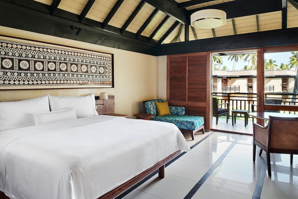 Room, 1 King Bed, Garden View
