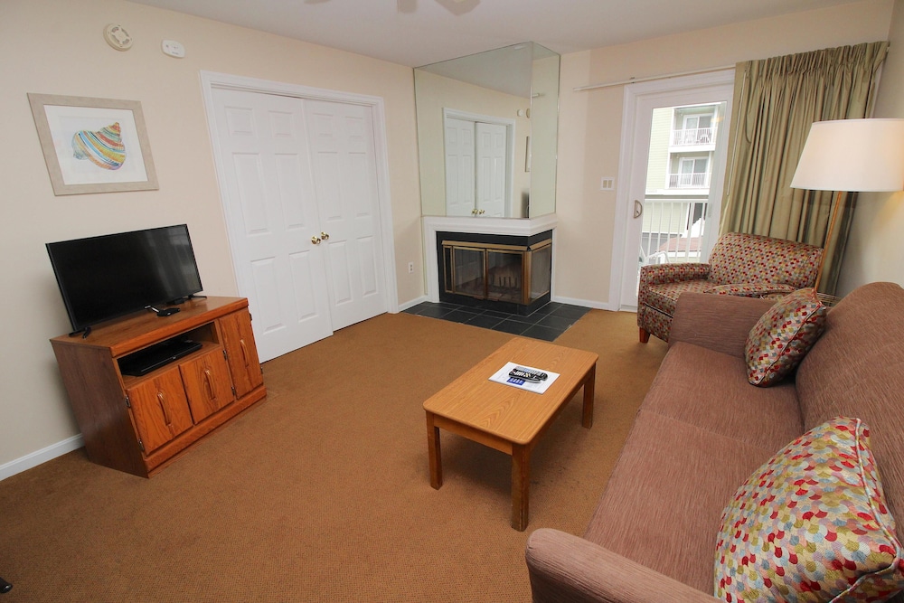 Condo, 2 Bedrooms
