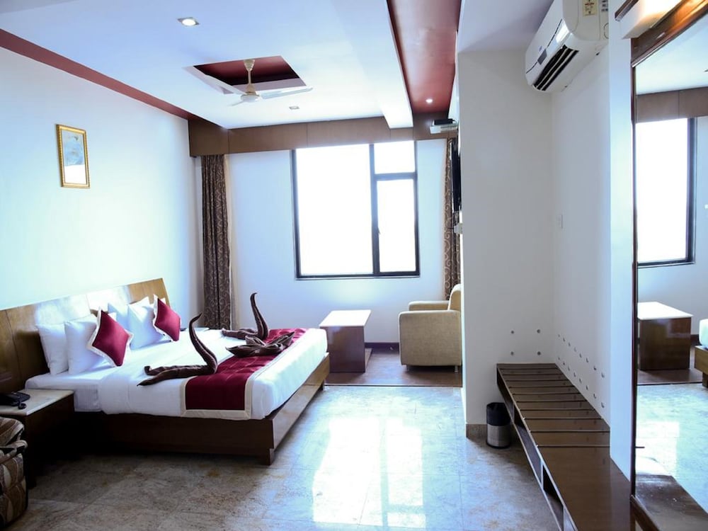 Deluxe Room (Ac)