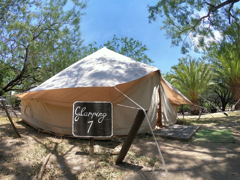 Luxury Tent, 1 King Bed, Mountain View photo 1