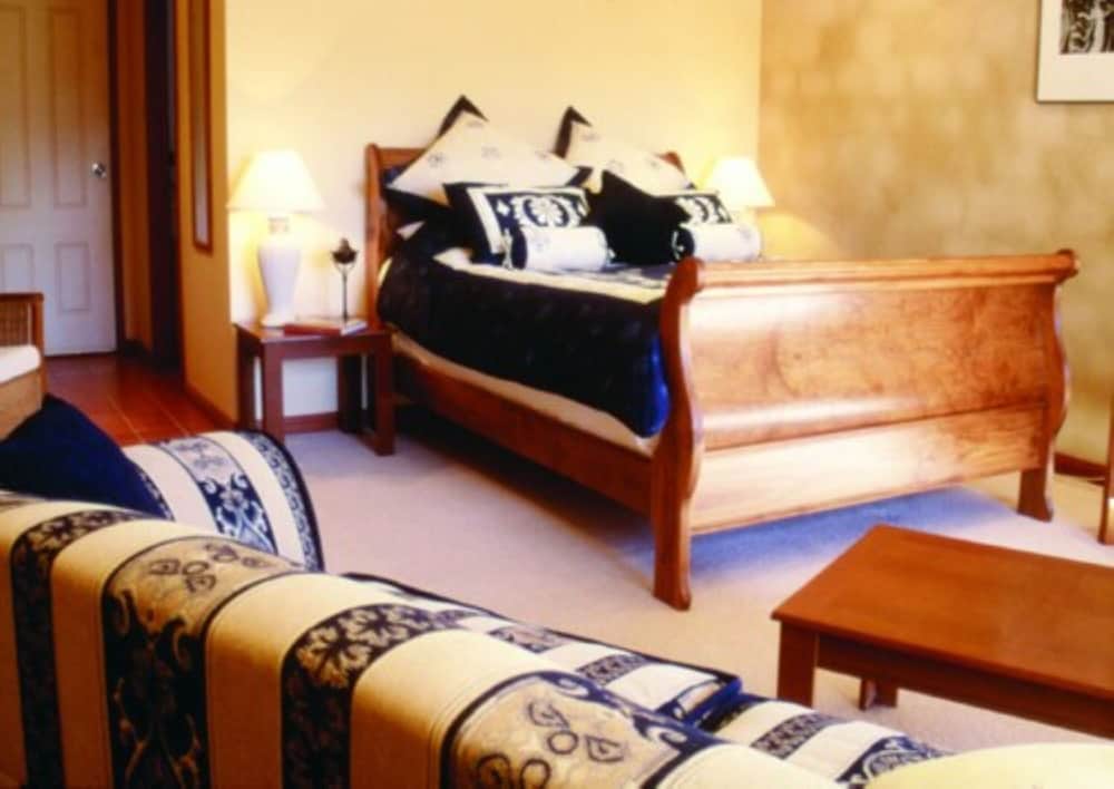 Olive Grove Room - Photo 3