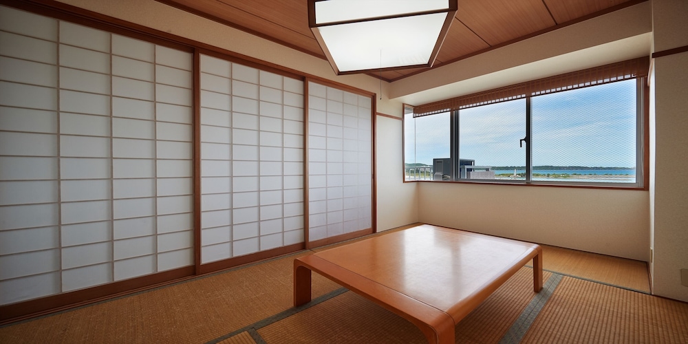 Traditional Room, For 1-5 adults photo 3