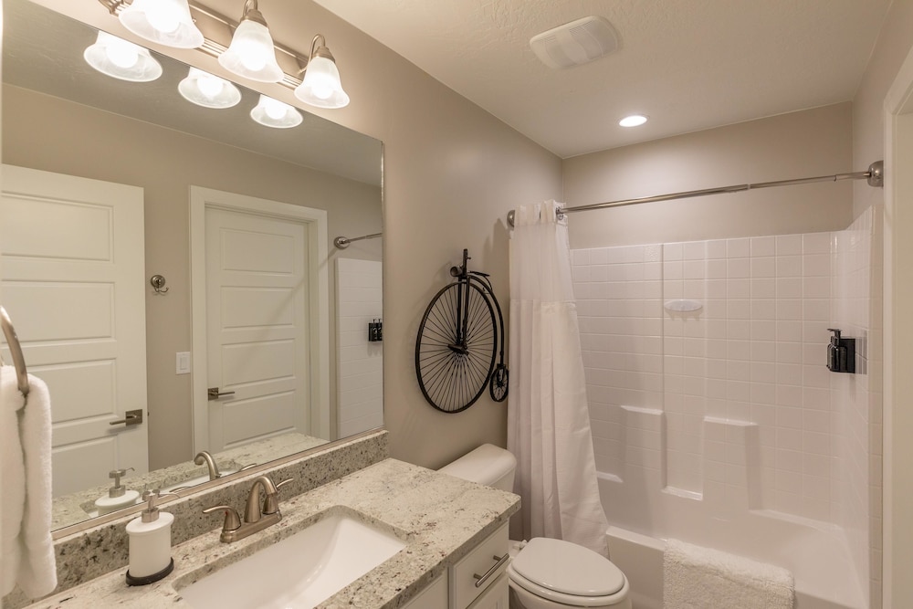 Townhome, Multiple Beds (Grand View Getaway) photo 2
