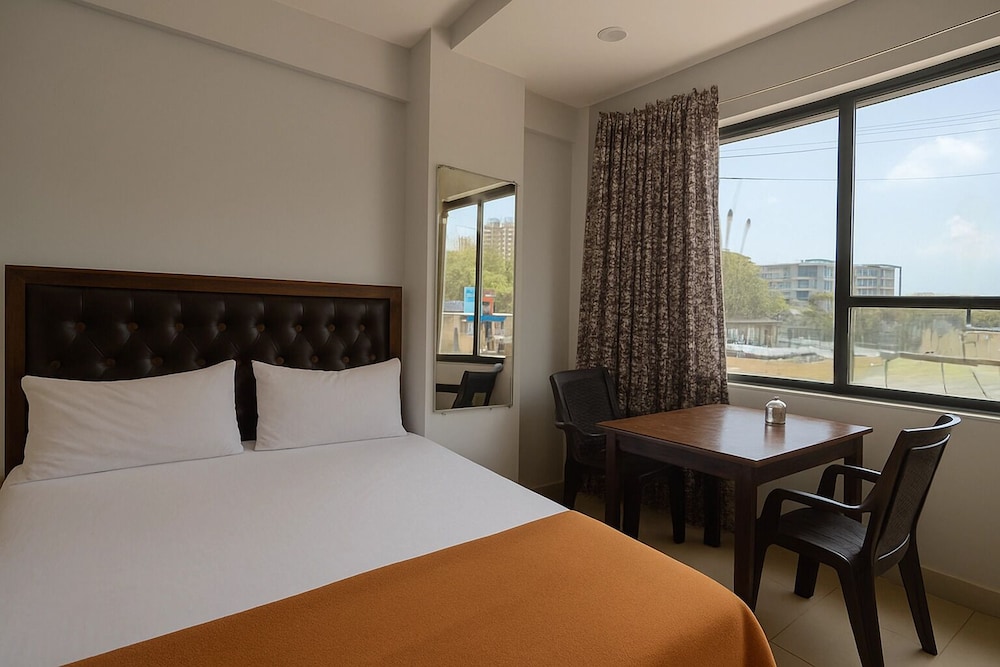 Deluxe Single Room, City View photo 2