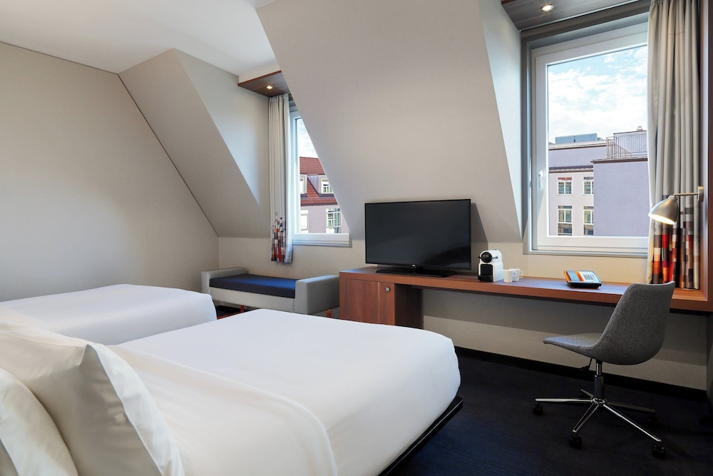 Room, 2 Double Beds, City View (urban)