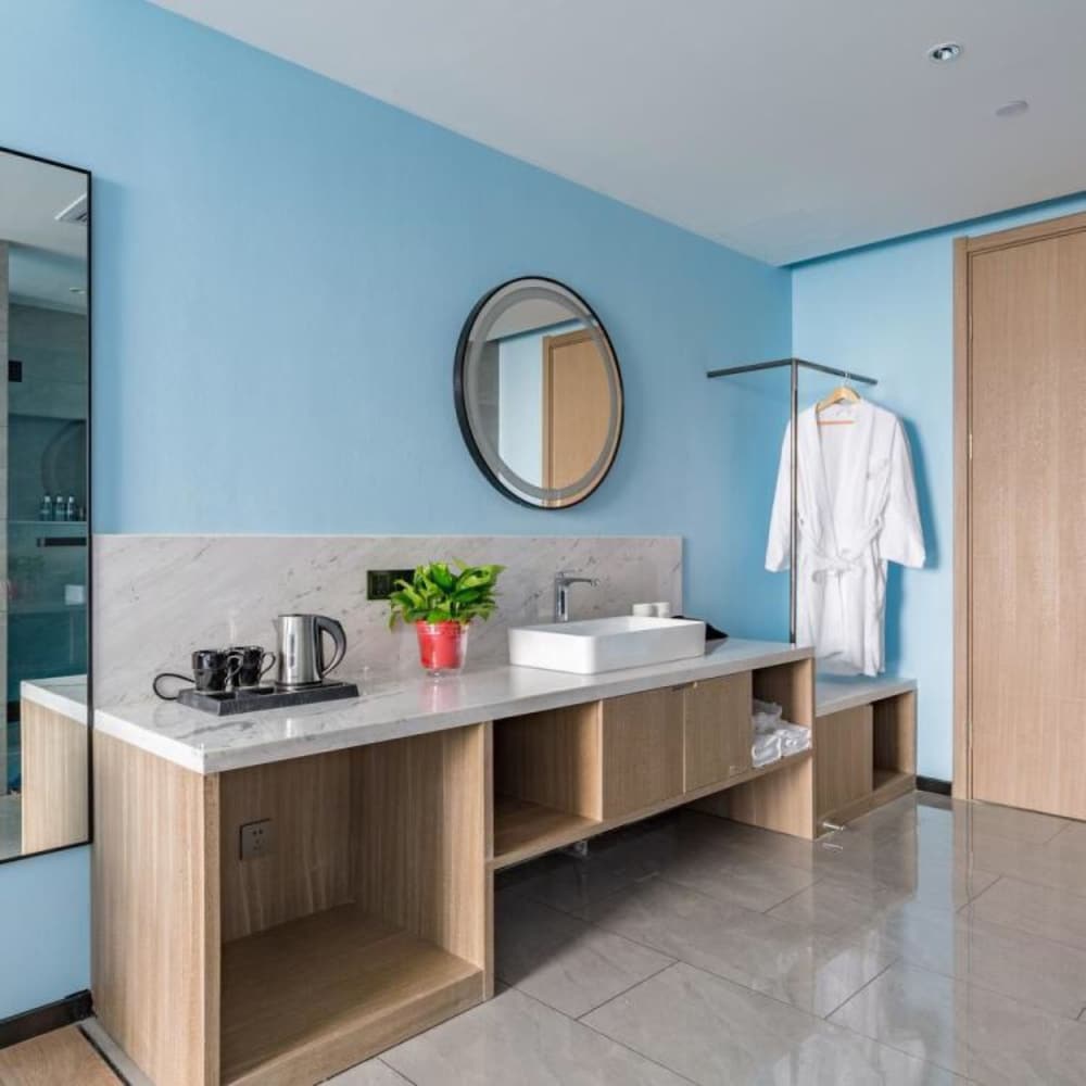 Deluxe Double Room (Mainland Chinese Citizen Only) photo 2