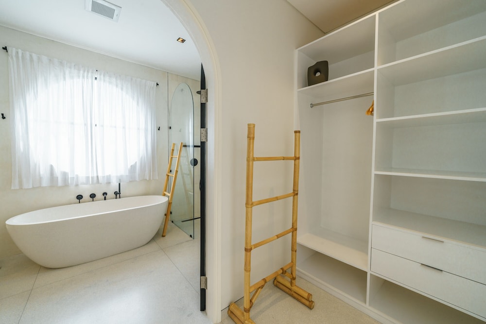 Luxury Villa photo 3