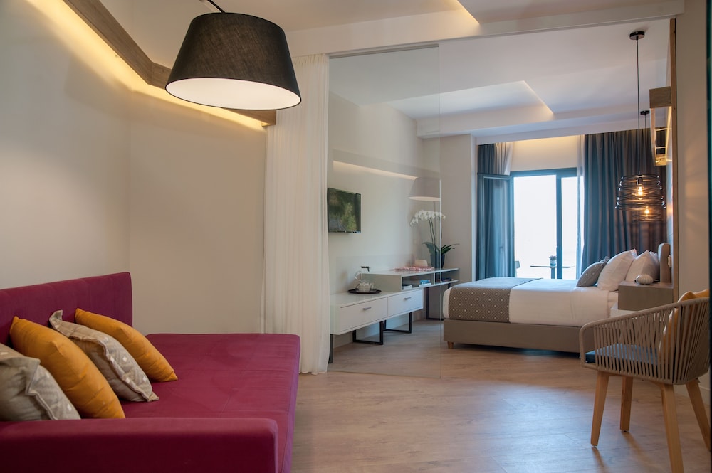Superior Double or Twin Room photo 3