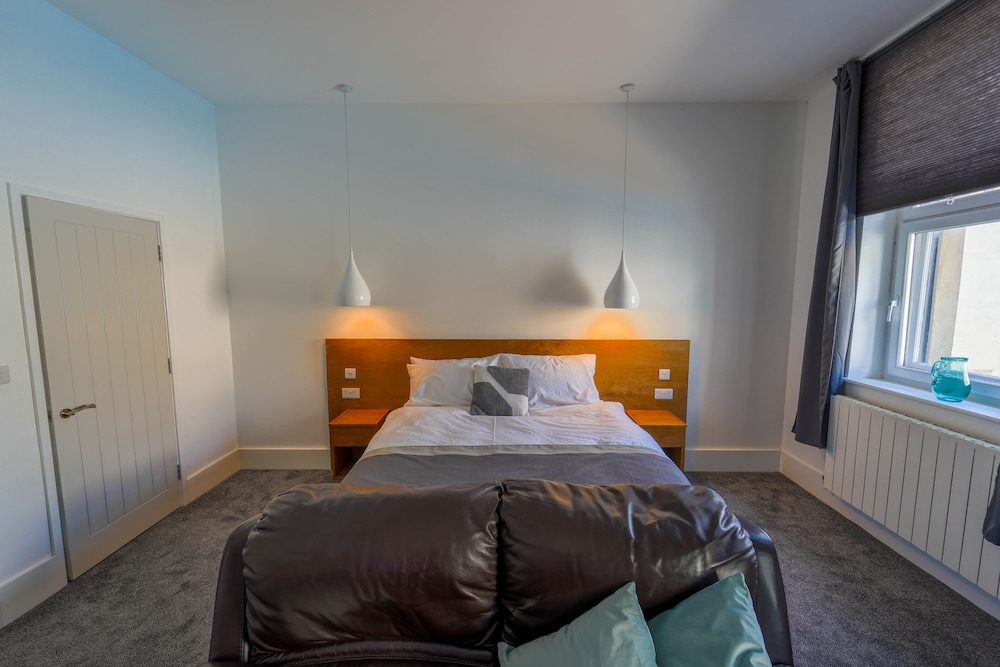 Apartment photo 2