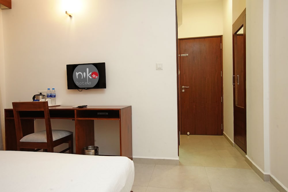 Standard Double Room, 1 Queen Bed photo 3