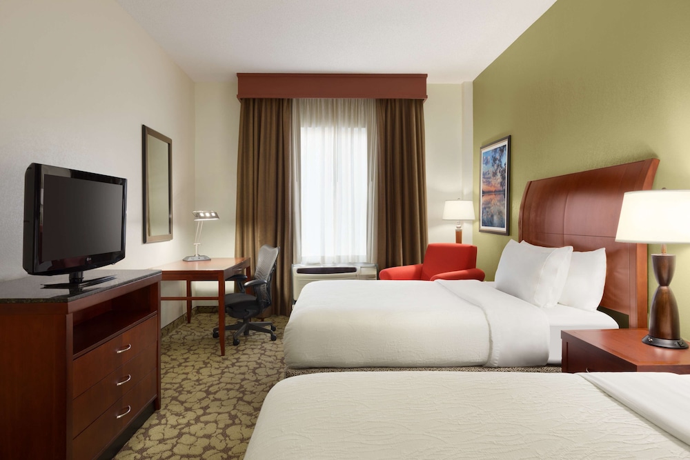 Room, 2 Queen Beds, Mobility/Hearing Accessible RI Shower - Photo 1