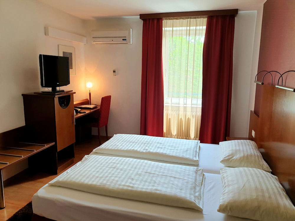 Comfort Studio