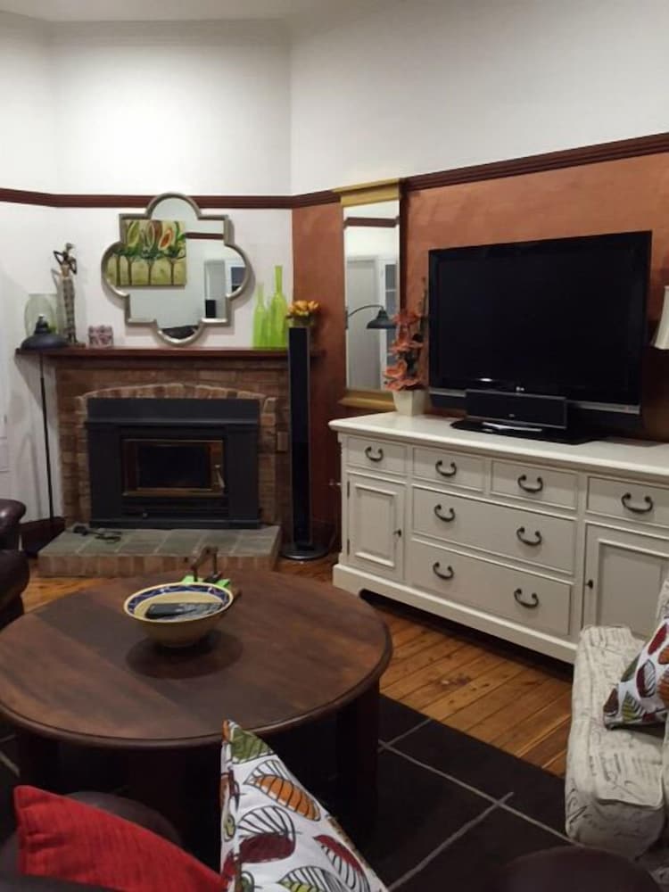 Standard Room, Non Smoking, Kitchenette (Queen Room With Spa)