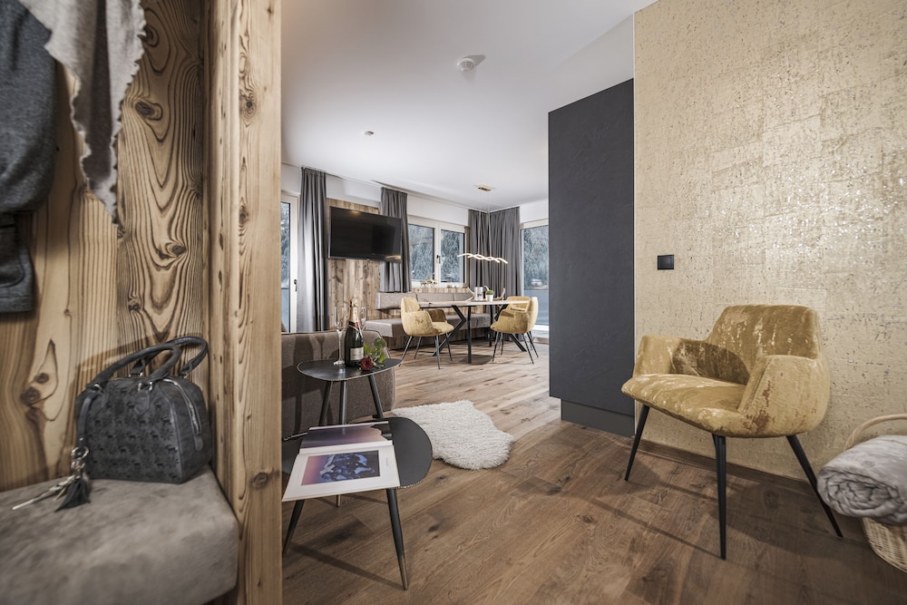 Apartment, Terrace (Gold) photo 1