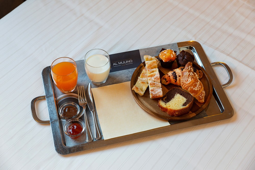 Deluxe Double or Twin Room - Photo 6