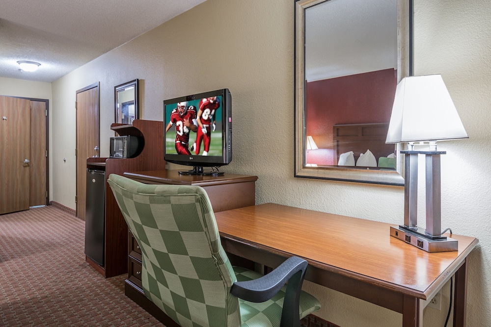 Superior Room, 1 King Bed, Non Smoking - Photo 16
