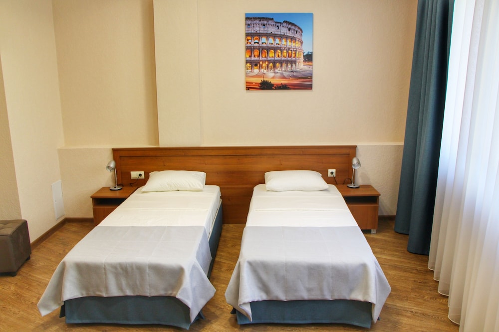 Standard Double Or Twin Room photo 3