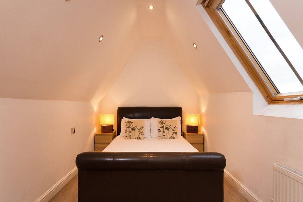 Luxury Apartment - Photo 3