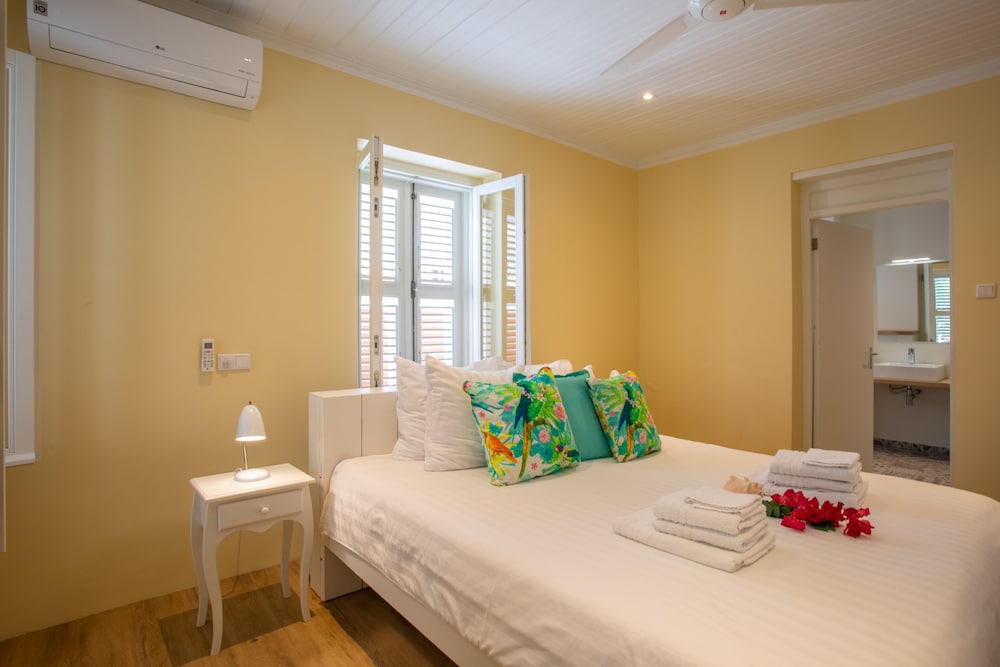 Premium Monumental ground floor one bedroom apartment with private terrace and shared plunge pool photo 3