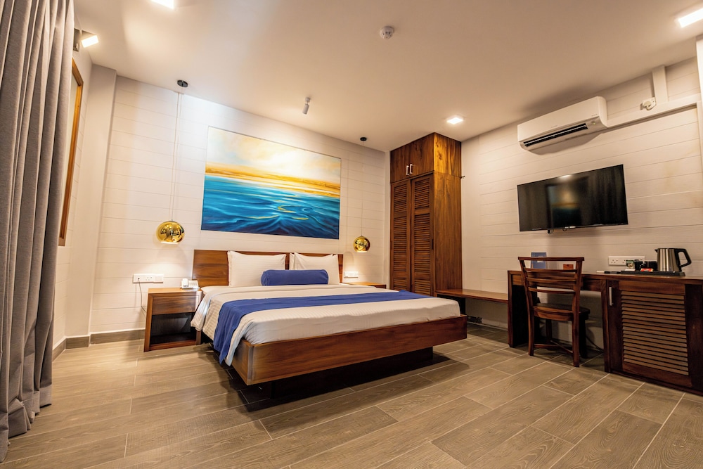 Deluxe Double Room, 1 Double Bed, Ocean View - Photo 12