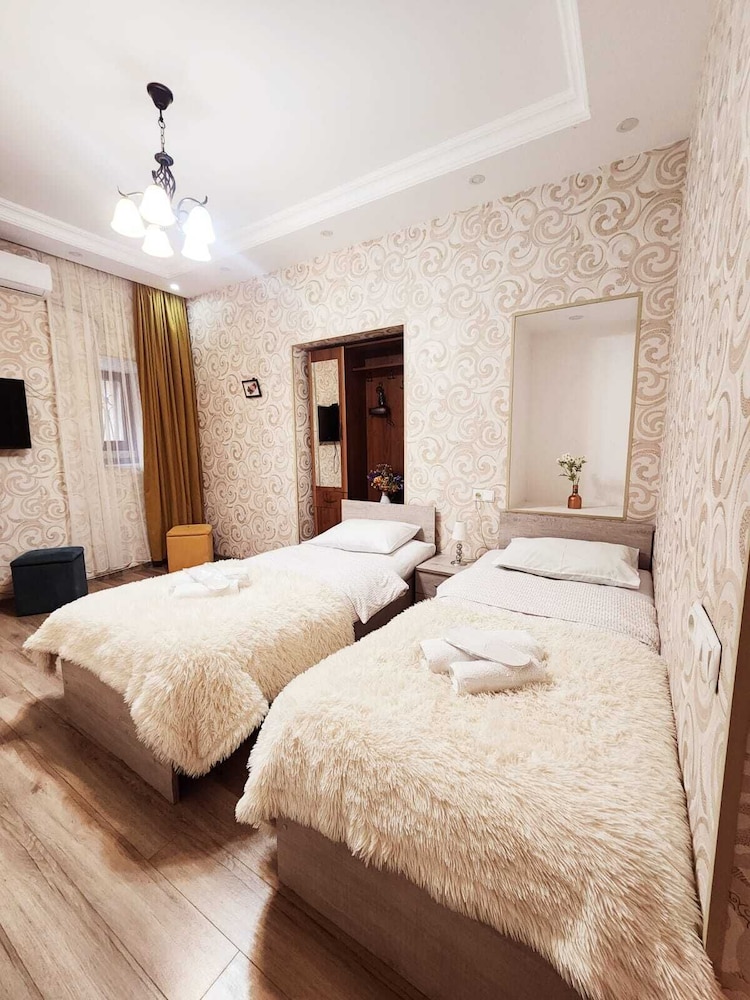 Basic Room, 1 Bedroom, Mountain View photo 3