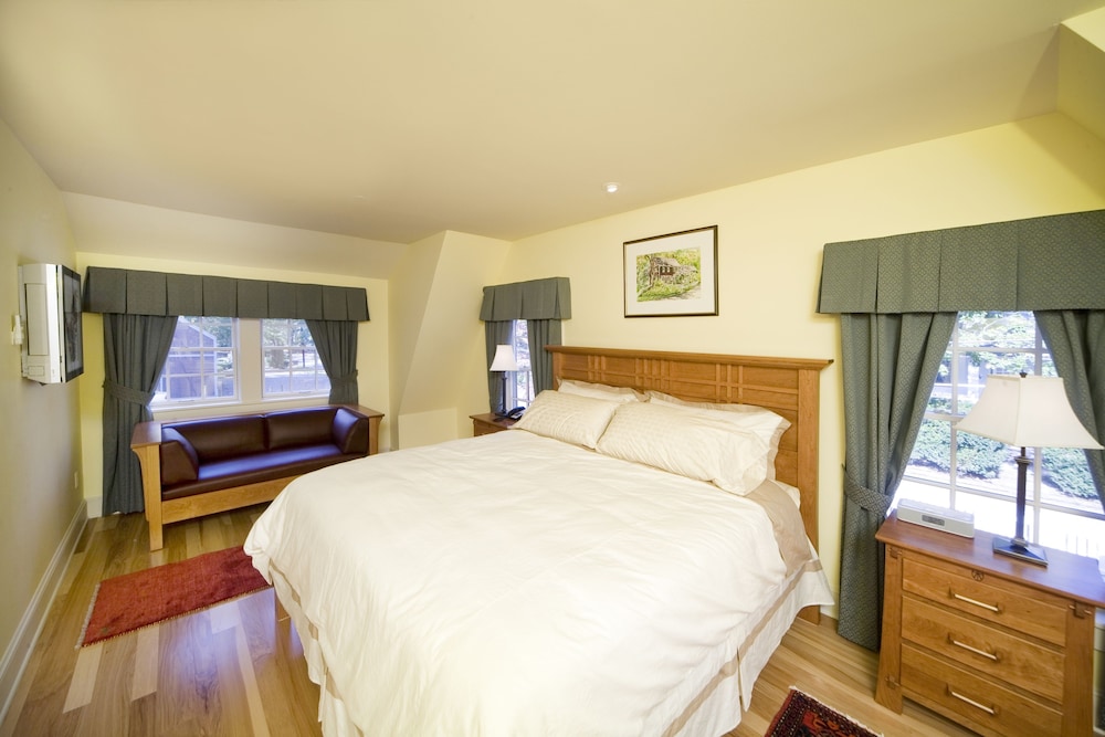 Two-bedroom villa photo 1