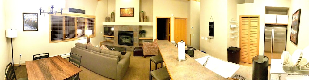 Grand Condo, 1 Bedroom, Mountain View