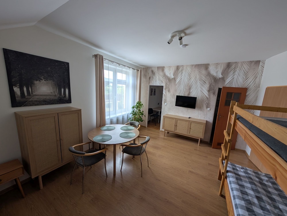 Comfort Room, Kitchen