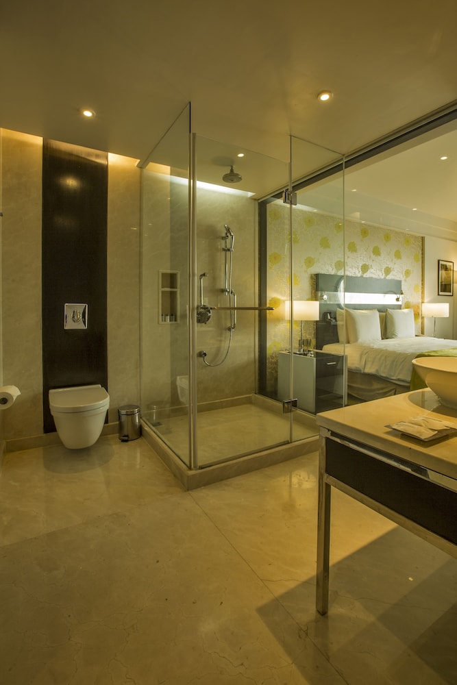 Premium Room, 2 Twin Beds - Photo 4