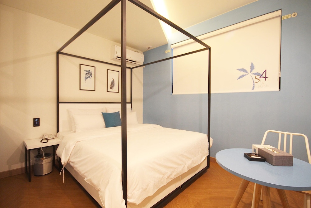 Deluxe Double Room, Non Smoking - Photo 3