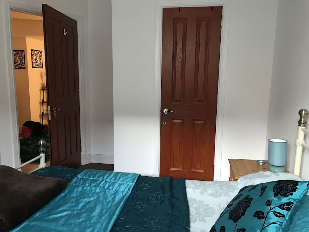 Apartment, 2 Bedrooms, City View photo 2
