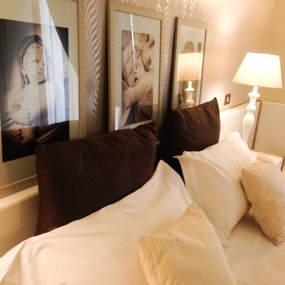 Classic Room, 1 Double or 2 Twin Beds - Photo 1